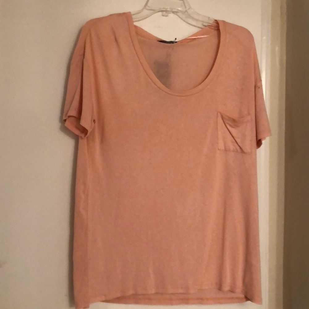pink tee